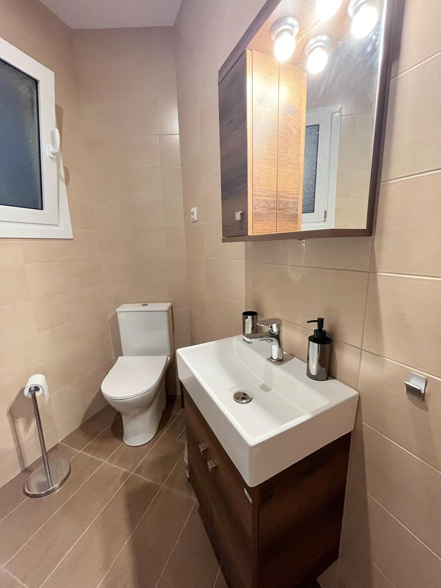 Downtown 1 * Aegina
